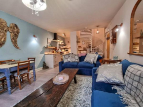 Stunning Luxury Vintage Duplex with Parking